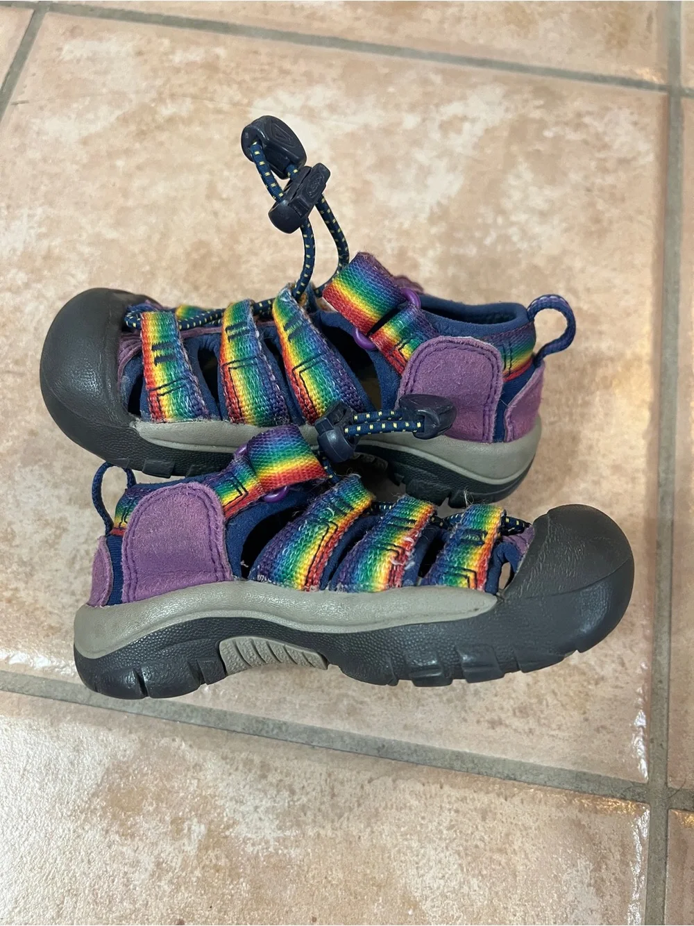 Size 8 rainbow KEEN water shoes sandals hiking toddler